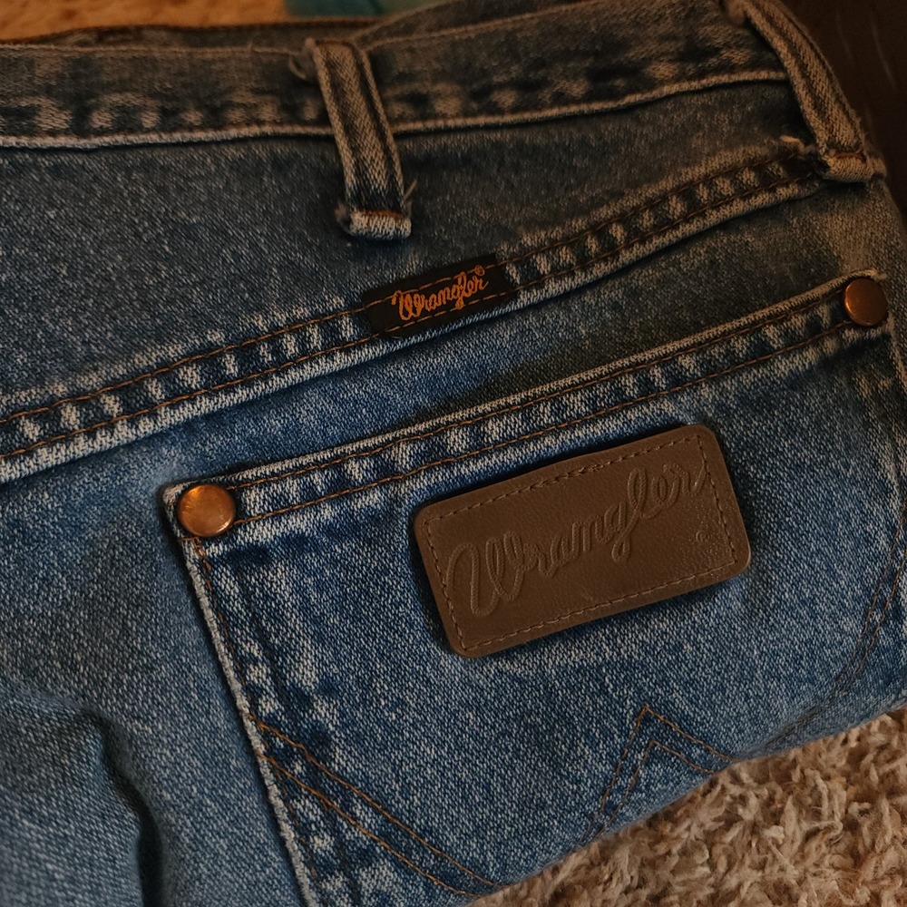 Wrangler Cowboy Cut Jeans Mens 38x32 Blue Straight Leg 13MWZGK Medium Wash Denim